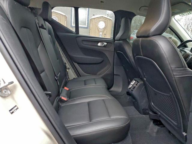 Volvo Xc40 Core Core Image 7