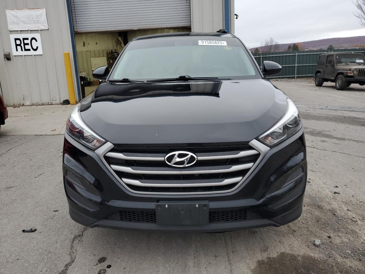 Hyundai TUCSON Se Image 13