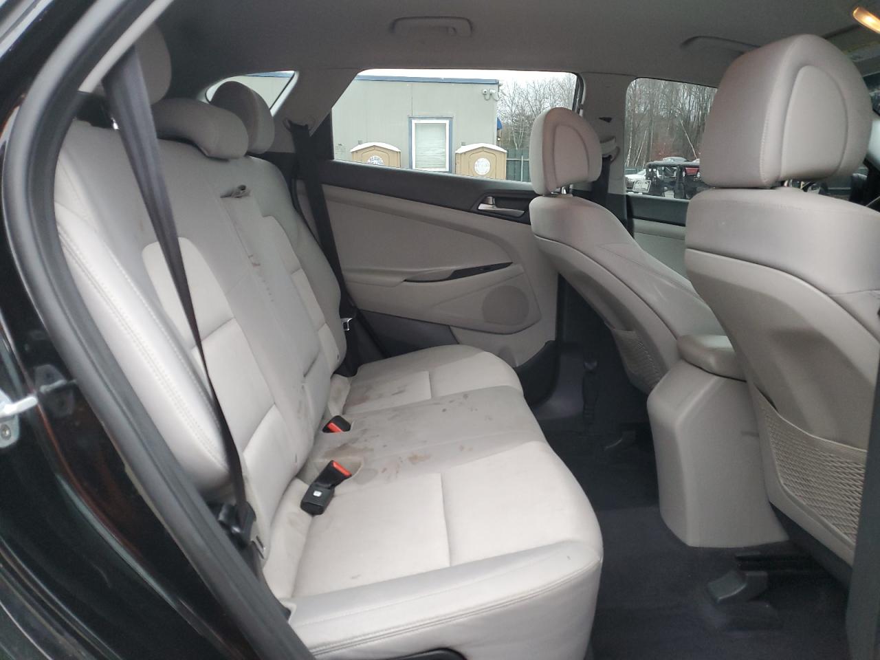 Hyundai TUCSON Se Image 8