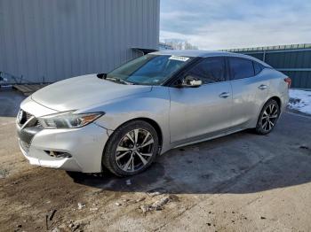  Salvage Nissan Maxima