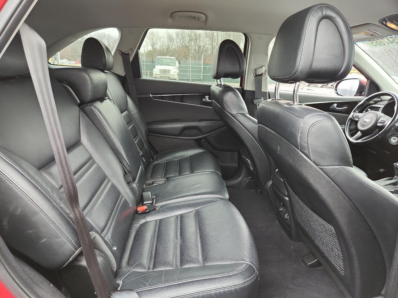 Kia Sorento Ex Image 12
