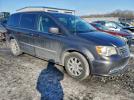 Chrysler Minivan Touring Image 12