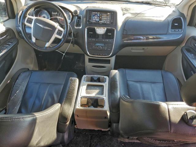 Chrysler Minivan Touring Image 5