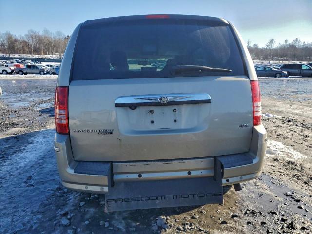 Chrysler Minivan Limited Image 3