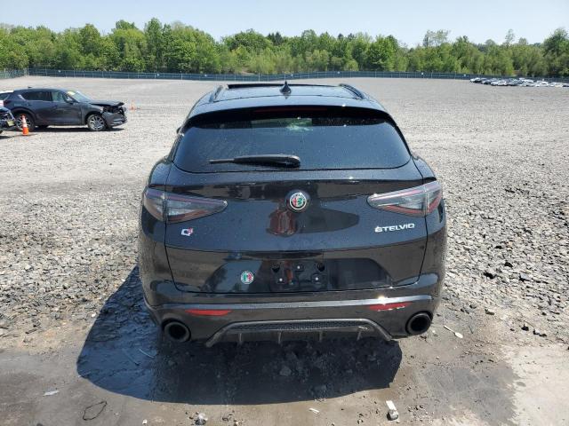 Alfa Romeo Stelvio Ti Image 5