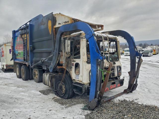  Salvage Mack 600 Mru600