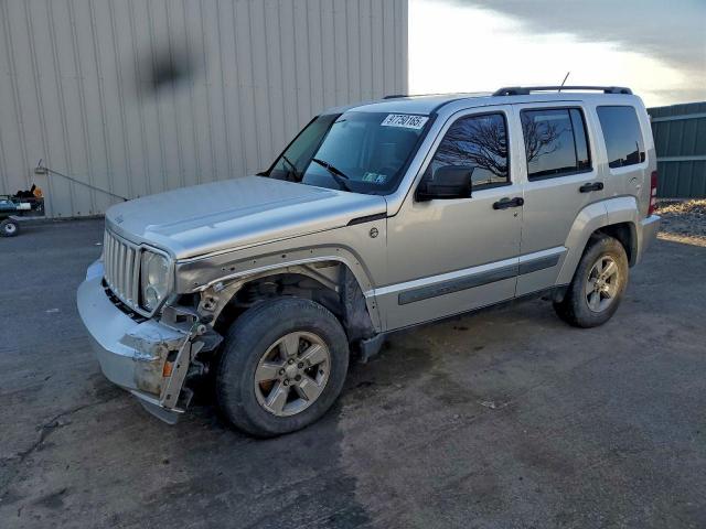  Salvage Jeep Liberty