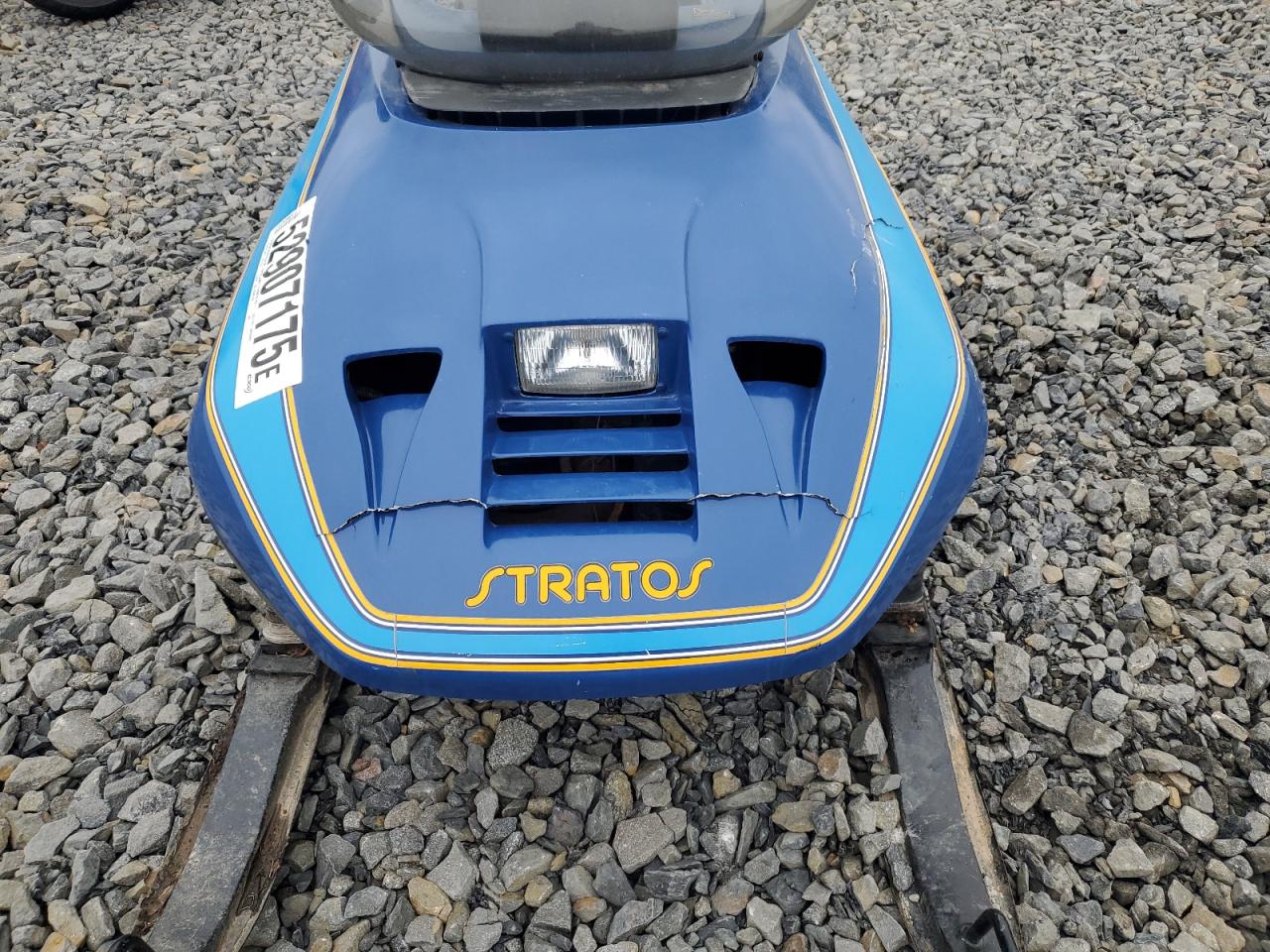 Ski-Doo Snowmobile Image 2