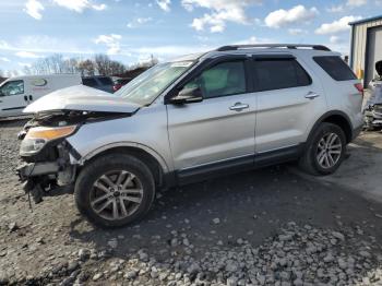  Salvage Ford Explorer