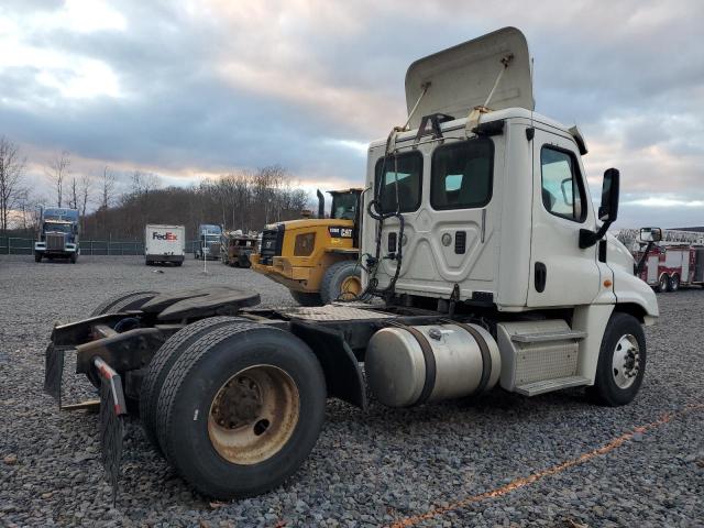 Freightliner Cascadia Image 3