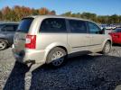 Chrysler Minivan Touring Image 9