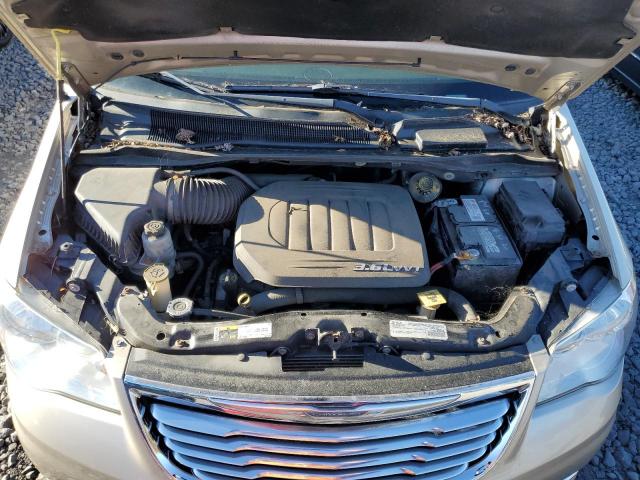 Chrysler Minivan Touring Image 11