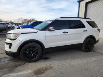  Salvage Ford Explorer