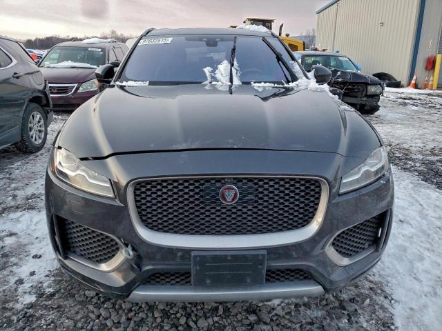 Jaguar F-PACE S Image 7
