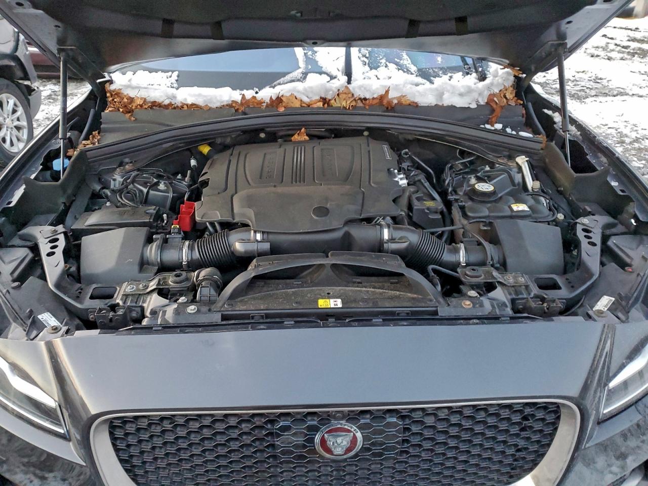 Jaguar F-PACE S Image 13