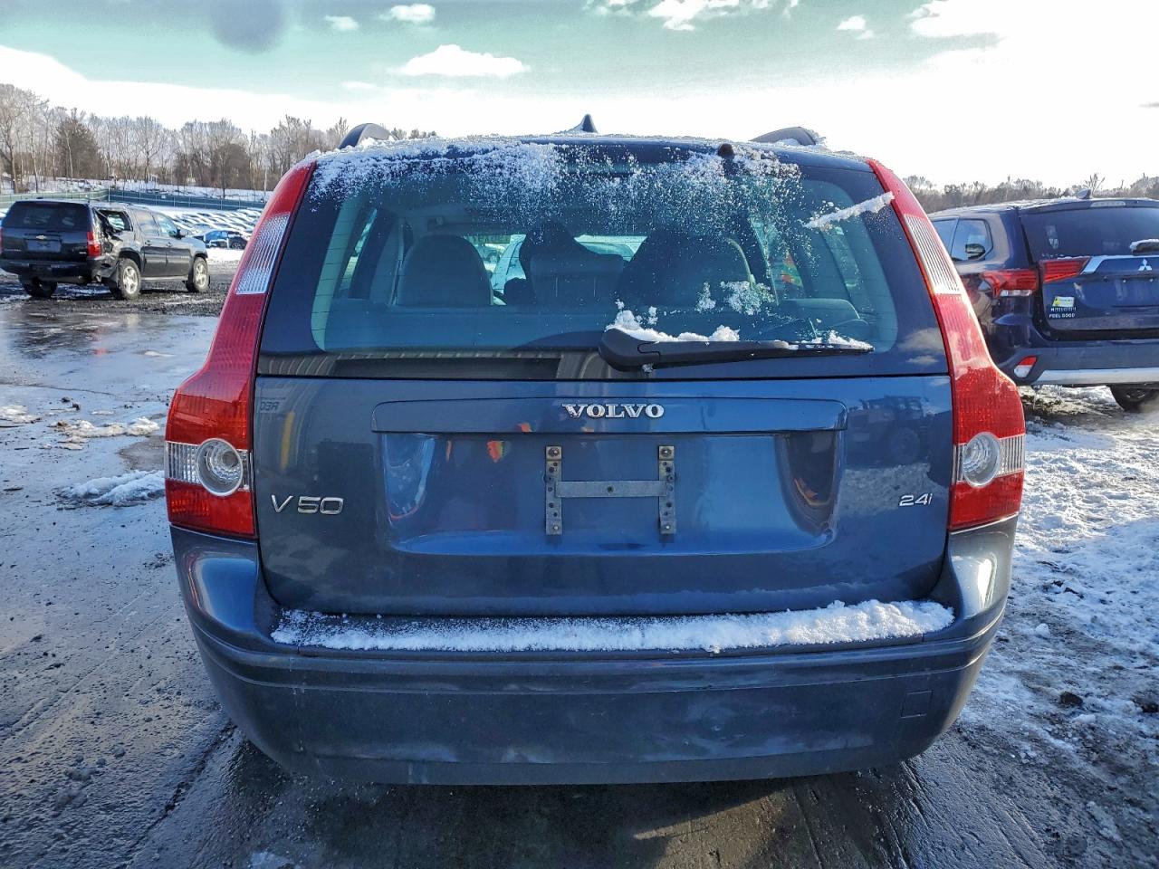 Volvo V50 2.4i Image 3