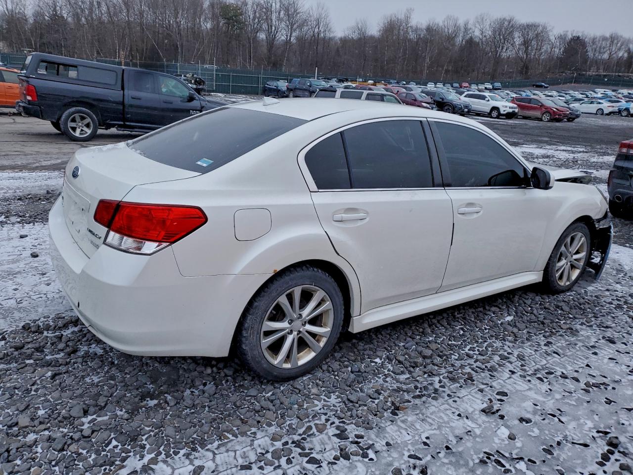 Subaru Legacy 2.5i Premium Image 8