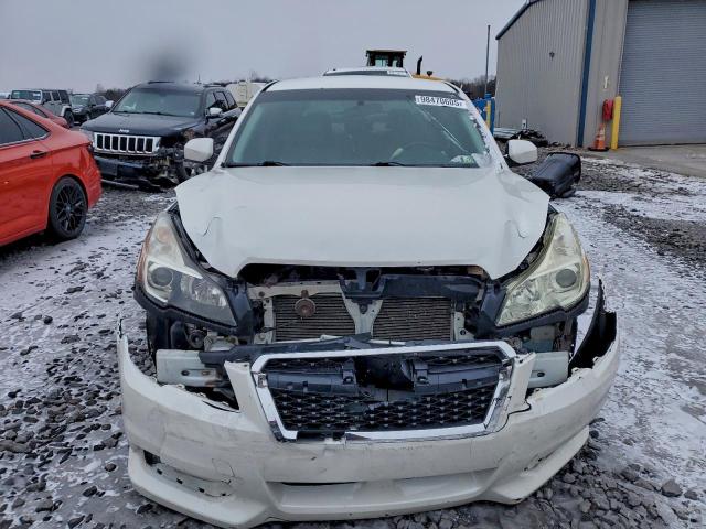 Subaru Legacy 2.5i Premium Image 9