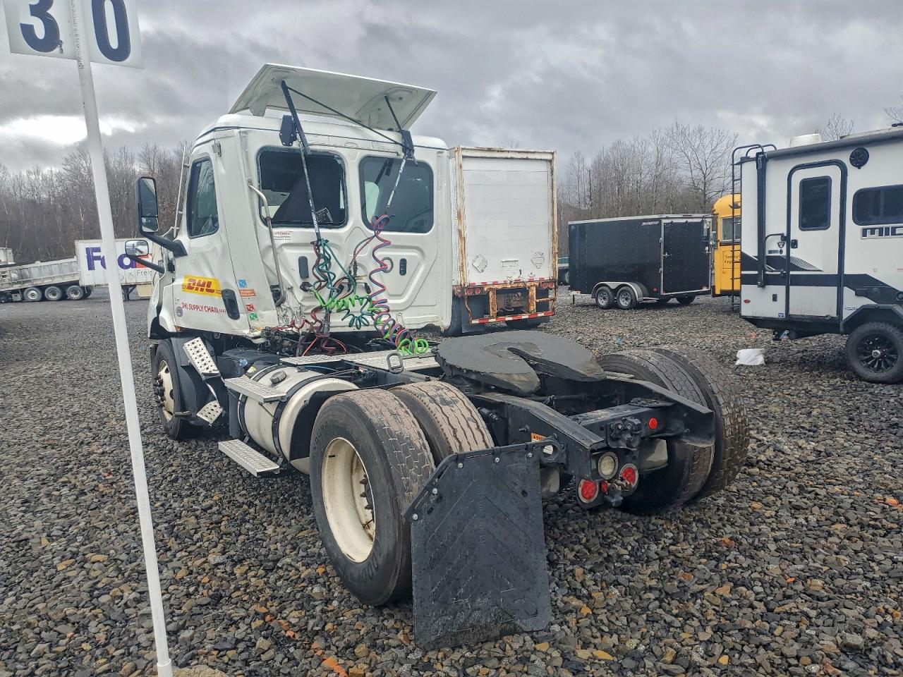 Freightliner Cascadia 1 Image 6