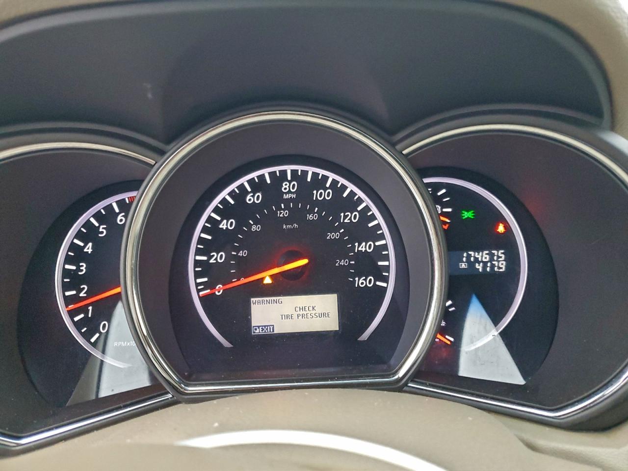 Nissan Murano S Image 12