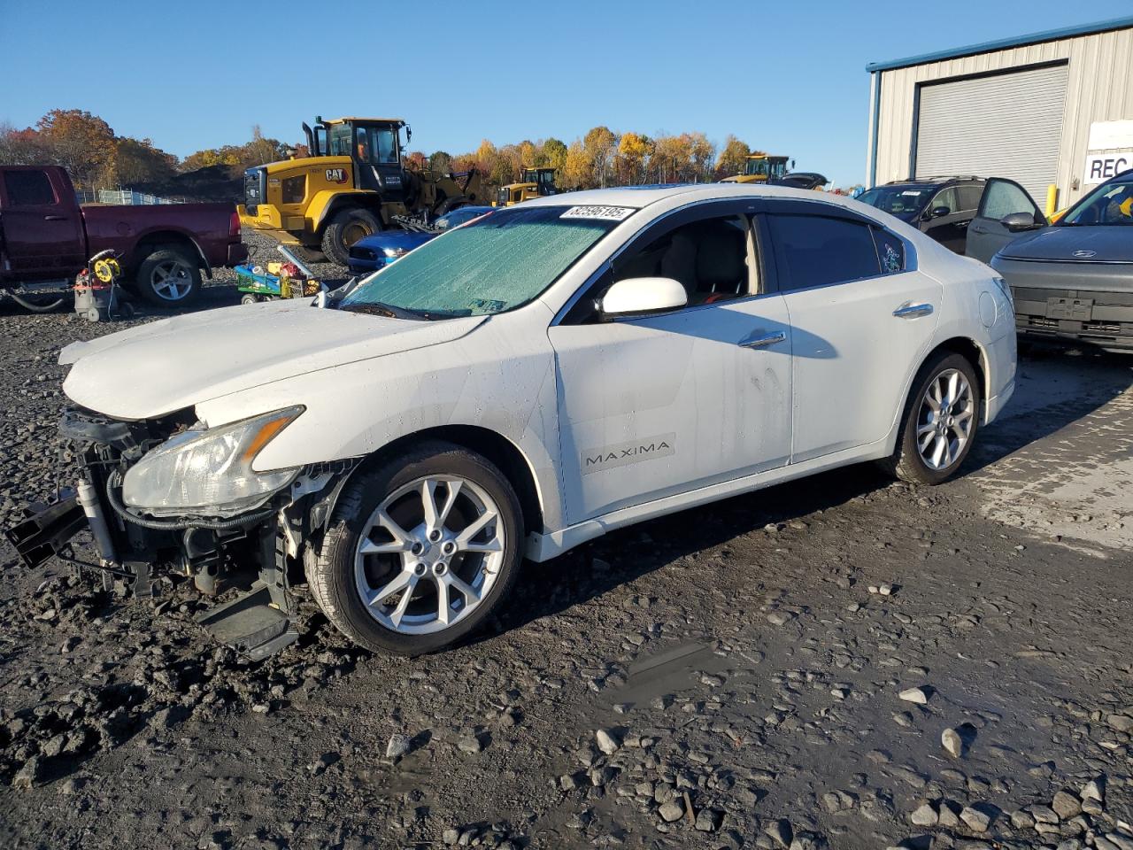 Nissan Maxima S Image 1