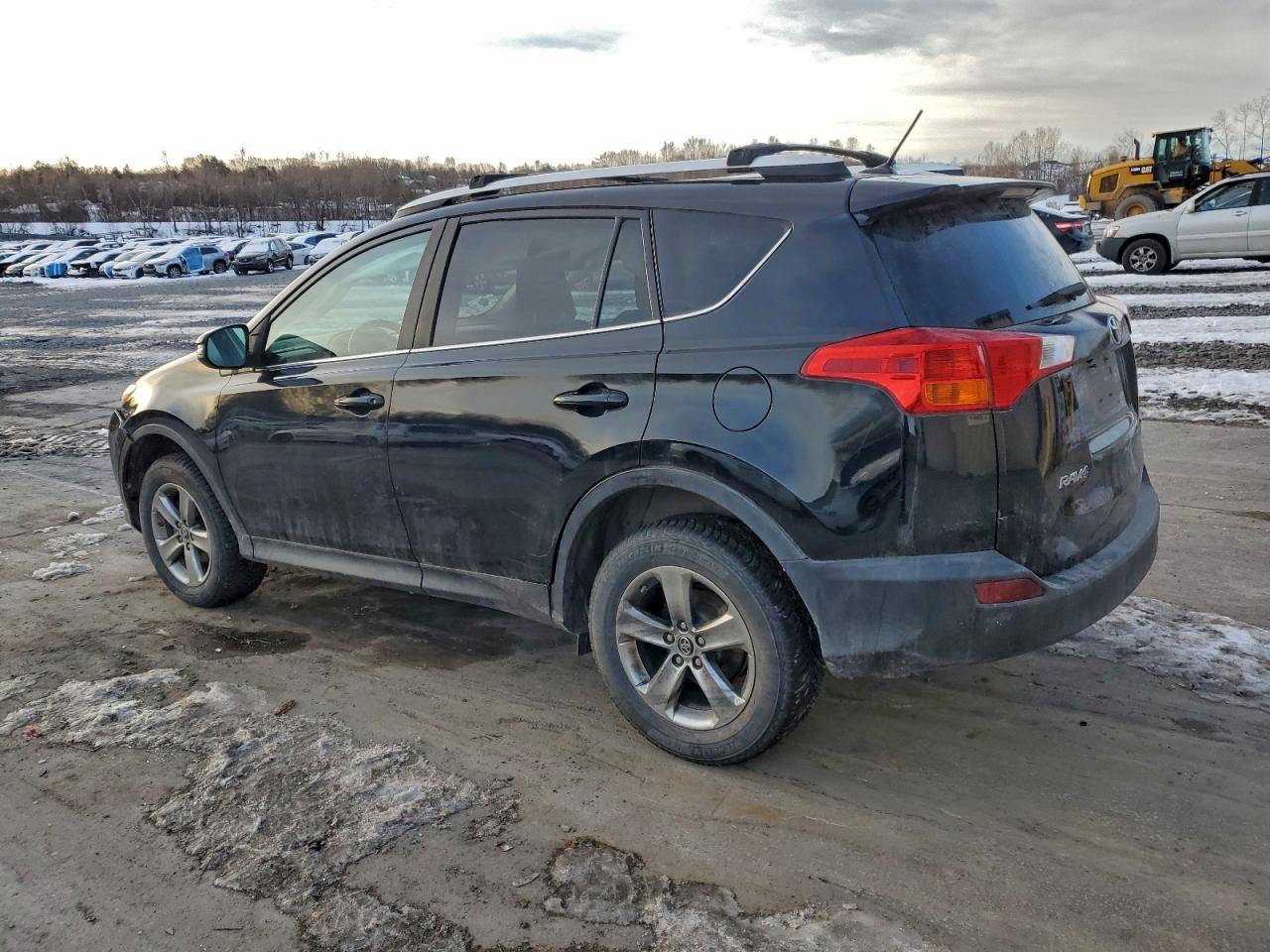 Toyota RAV4 Xle Image 12
