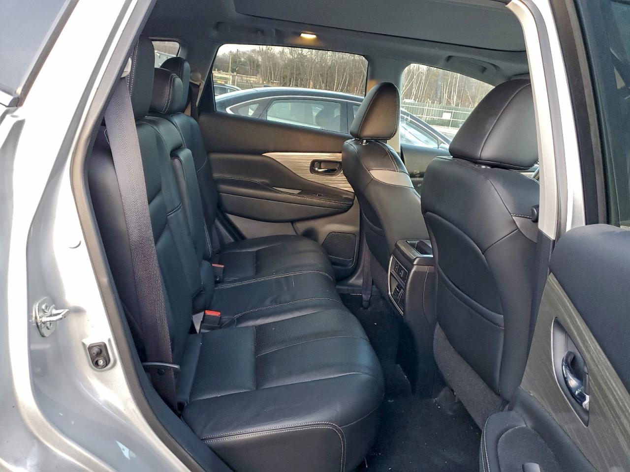 Nissan Murano S Image 8