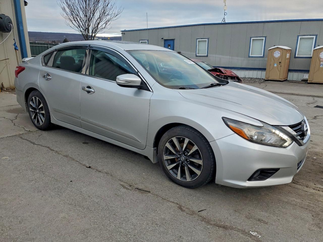 Nissan Altima 2.5 Image 3