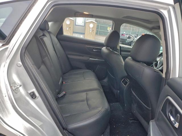 Nissan Altima 2.5 Image 8