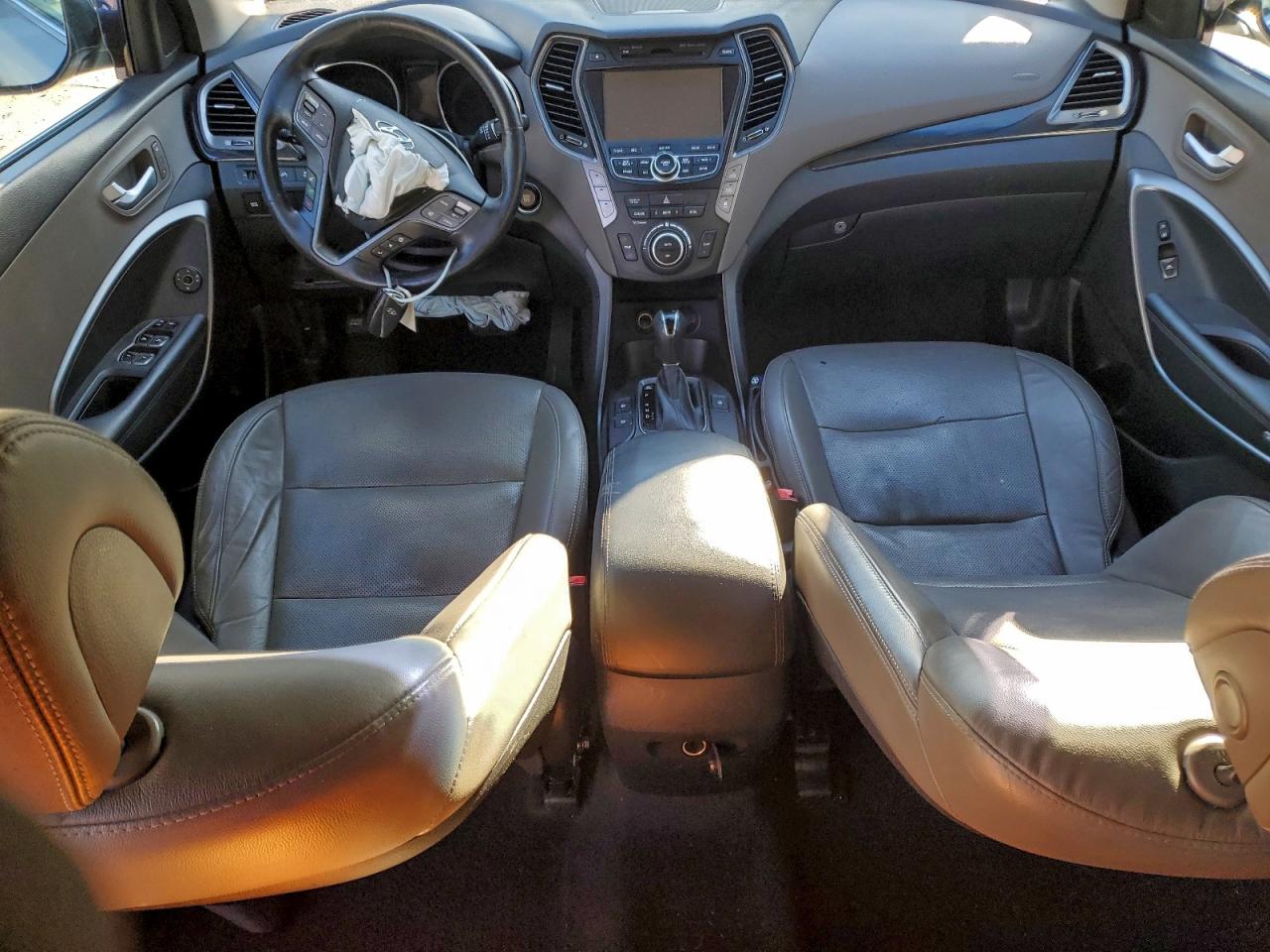 Hyundai SANTA FE Se Ultimate Image 13