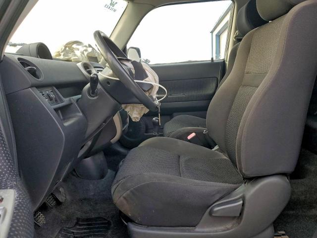 Toyota Scion Xb Image 5