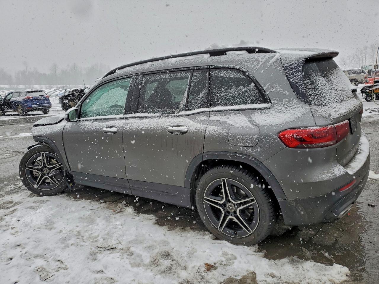 Mercedes-Benz GLB 250 4matic Image 13