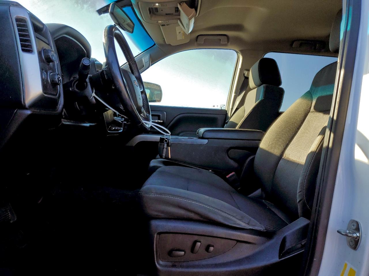 Chevrolet Silverado K1500 Lt Image 2