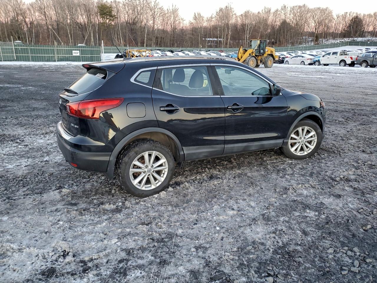 Nissan Rogue S Image 6