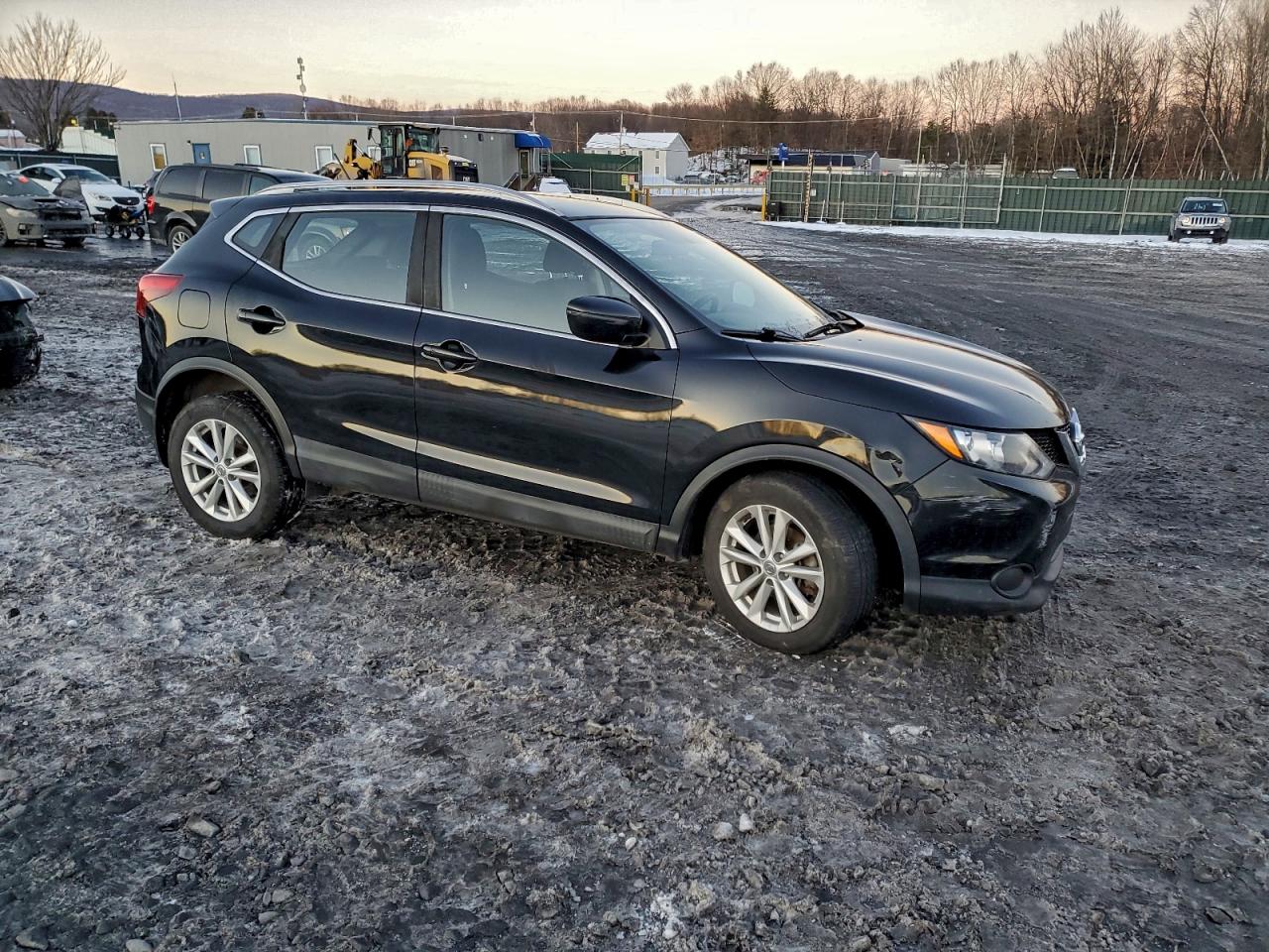 Nissan Rogue S Image 3