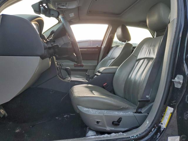 Chrysler 300 Image 12