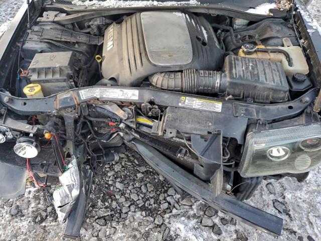 Chrysler 300 Image 10