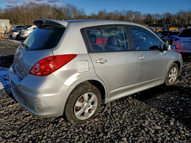 Nissan Versa S Image 5