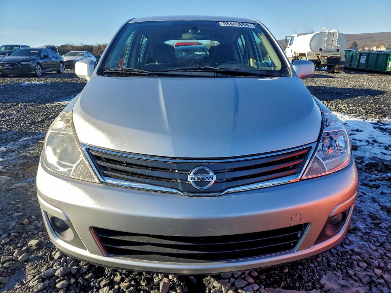 Nissan Versa S Image 9