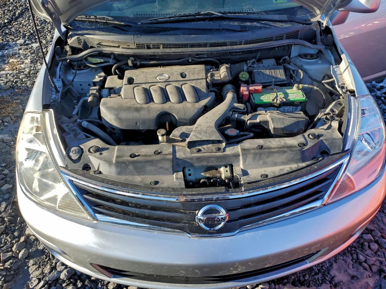 Nissan Versa S Image 11