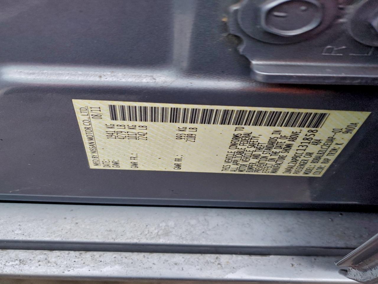 Nissan Altima Base Image 8