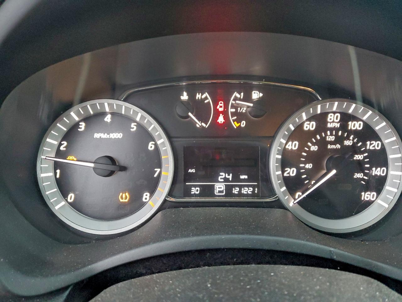 Nissan Sentra S Image 8