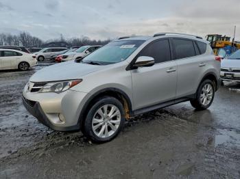  Salvage Toyota RAV4