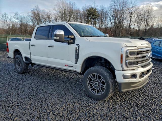 Ford F-350 Super Duty Image 11