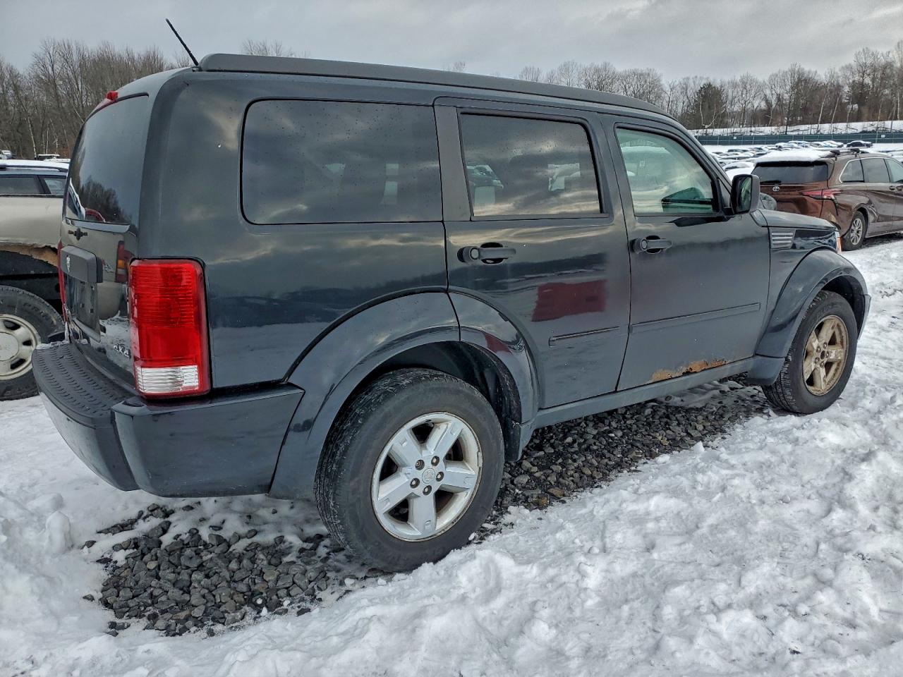 Dodge Nitro Sxt Image 6