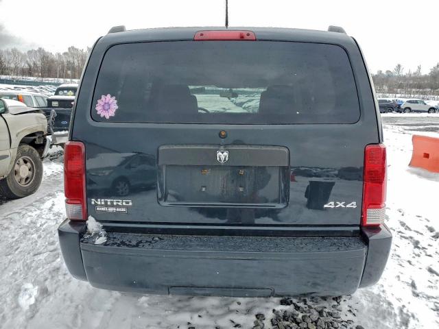 Dodge Nitro Sxt Image 13