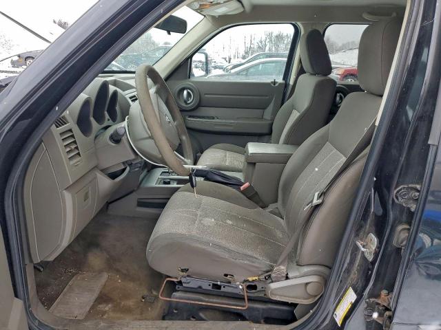 Dodge Nitro Sxt Image 3