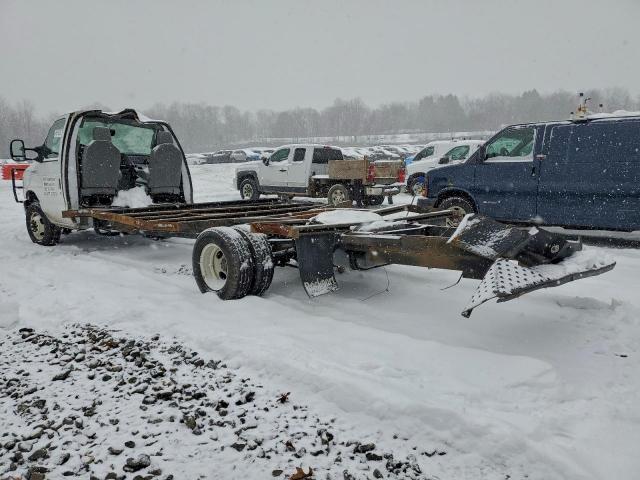 Ford E-450 E450 Super Duty Cutaway Van Image 6