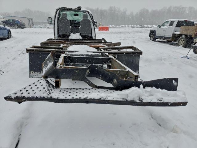 Ford E-450 E450 Super Duty Cutaway Van Image 3