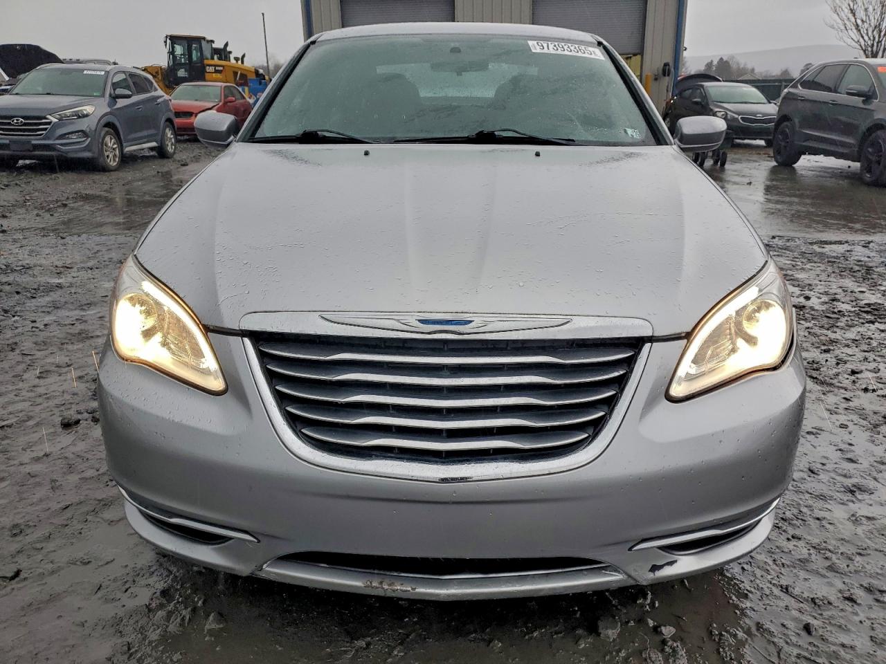Chrysler 200 Touring Image 11